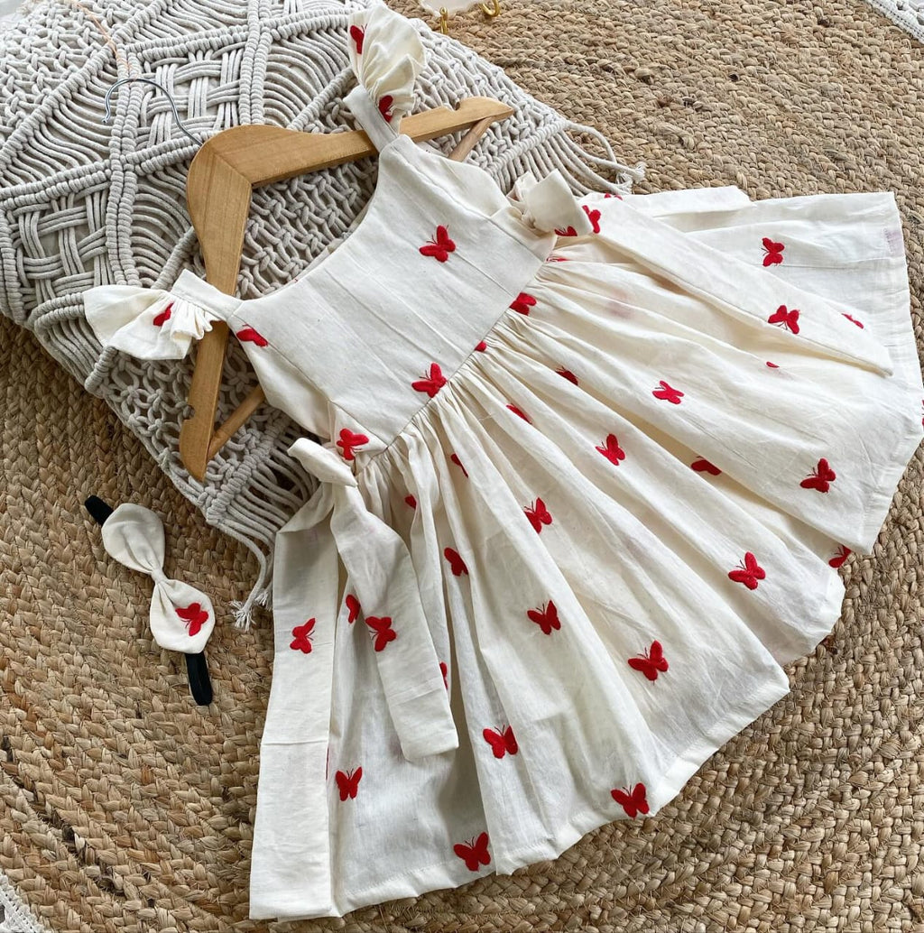 Graceful Pure Cotton Fabric Kids Frocks