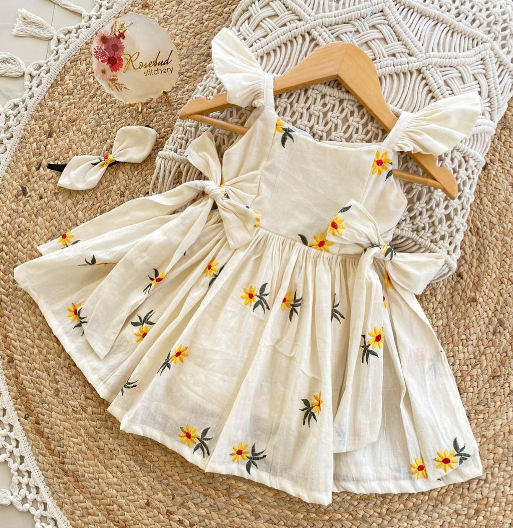 Graceful Pure Cotton Fabric Kids Frocks